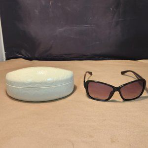 COACH Sunglasses/Case: L914 Sandra Black Frames Black Gradient Lens 58-14-125 2N